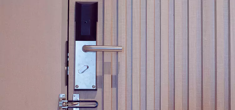 Installing a Maglock Amsterdam